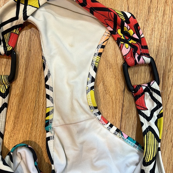 Skye bikini set. Says size large I would say more small/medium - Picture 8 of 10